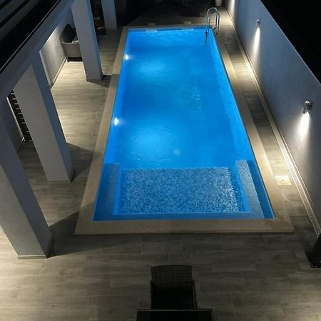 Villa Maleo เมดูลิน ภายนอก รูปภาพ