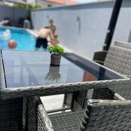 Villa Maleo เมดูลิน ภายนอก รูปภาพ