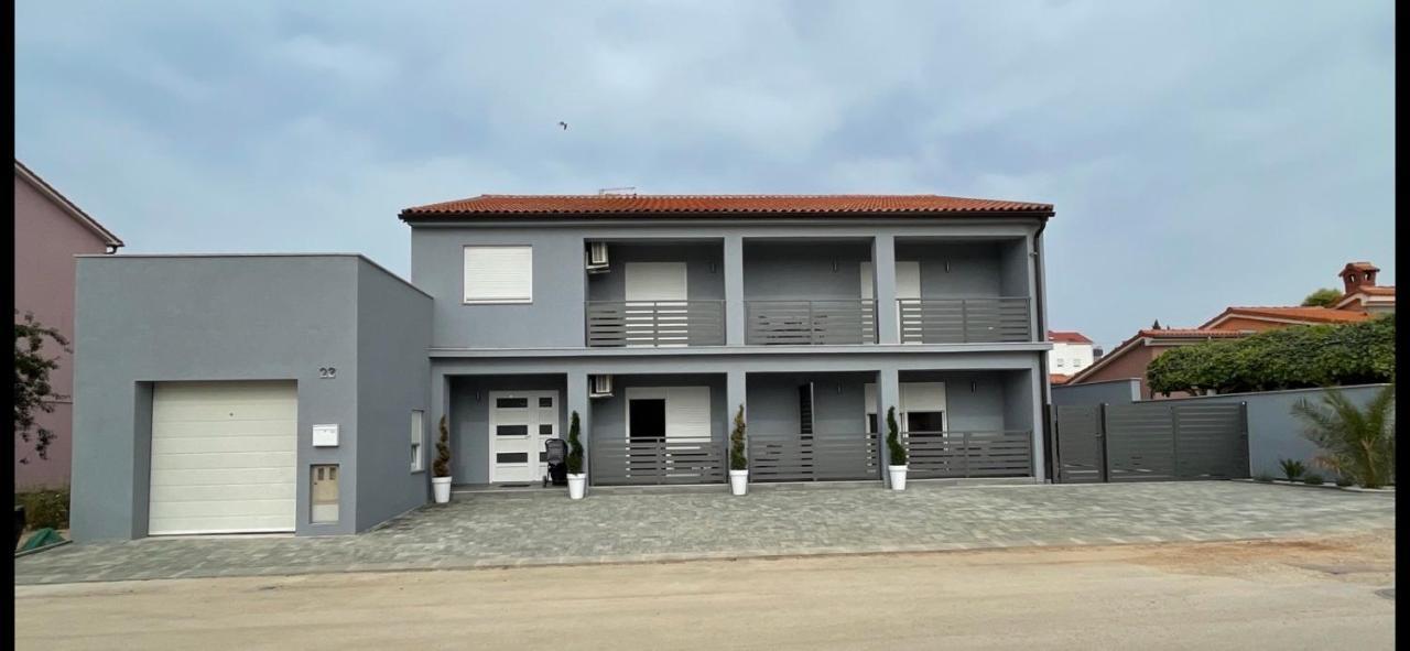 Villa Maleo เมดูลิน ภายนอก รูปภาพ
