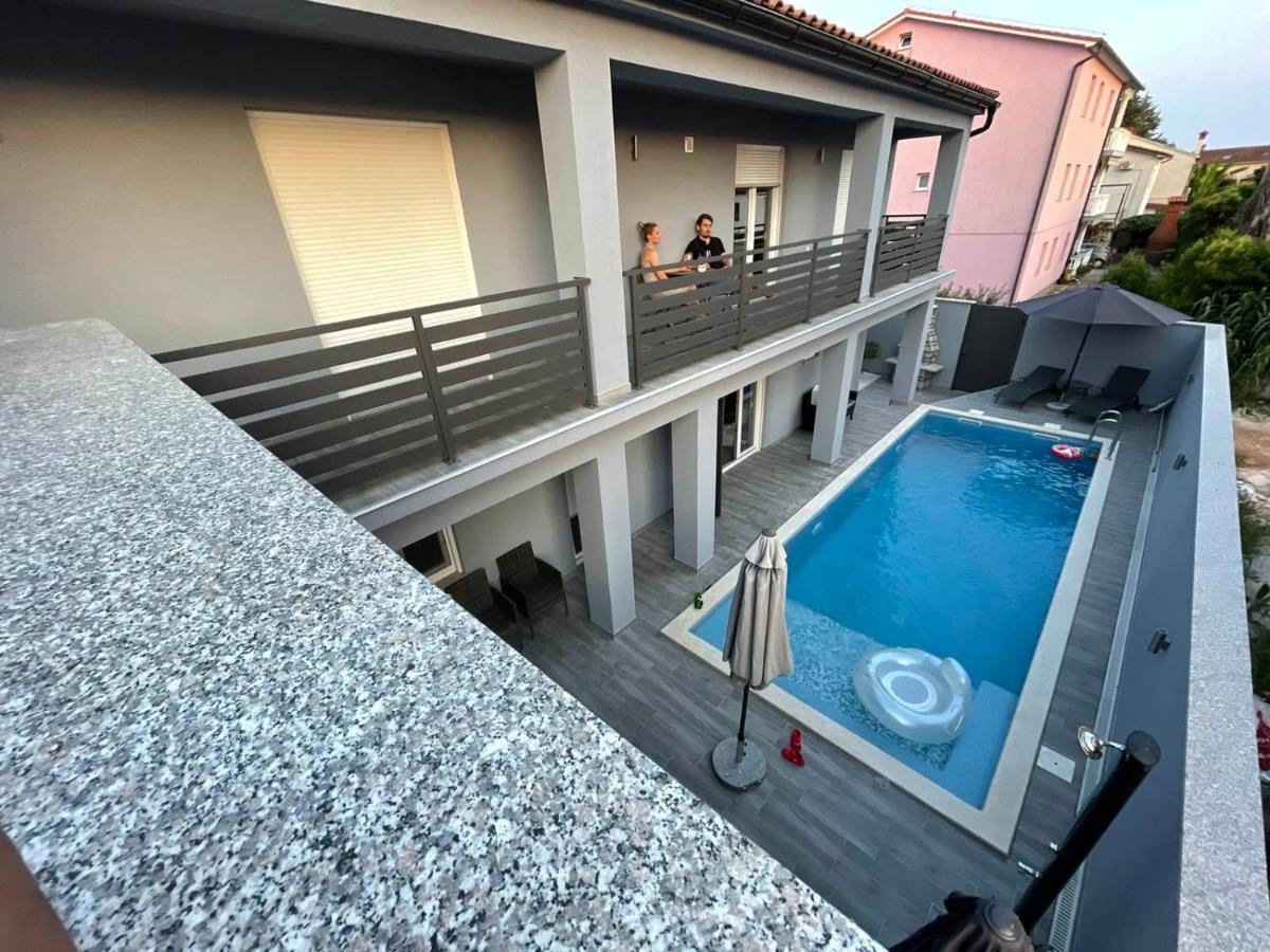 Villa Maleo เมดูลิน ภายนอก รูปภาพ
