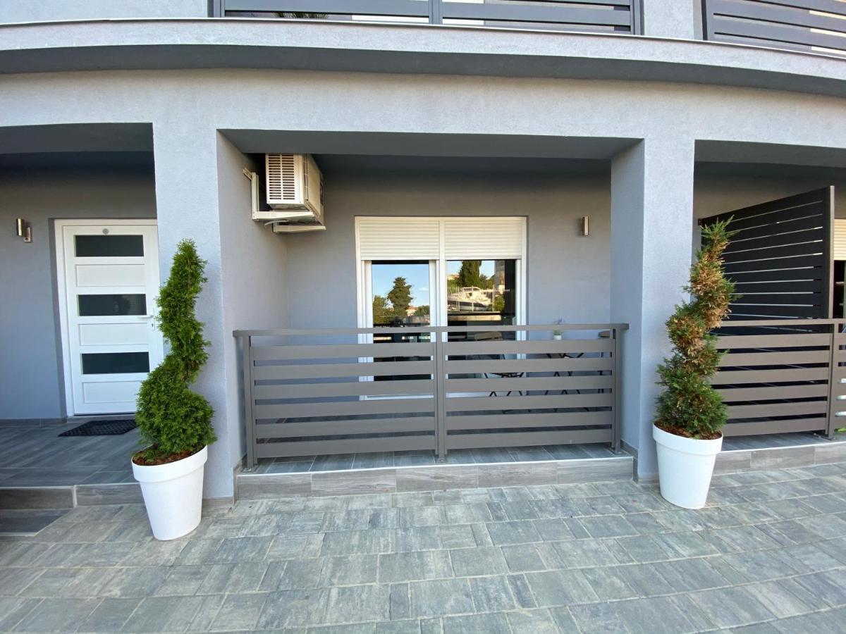 Villa Maleo เมดูลิน ภายนอก รูปภาพ