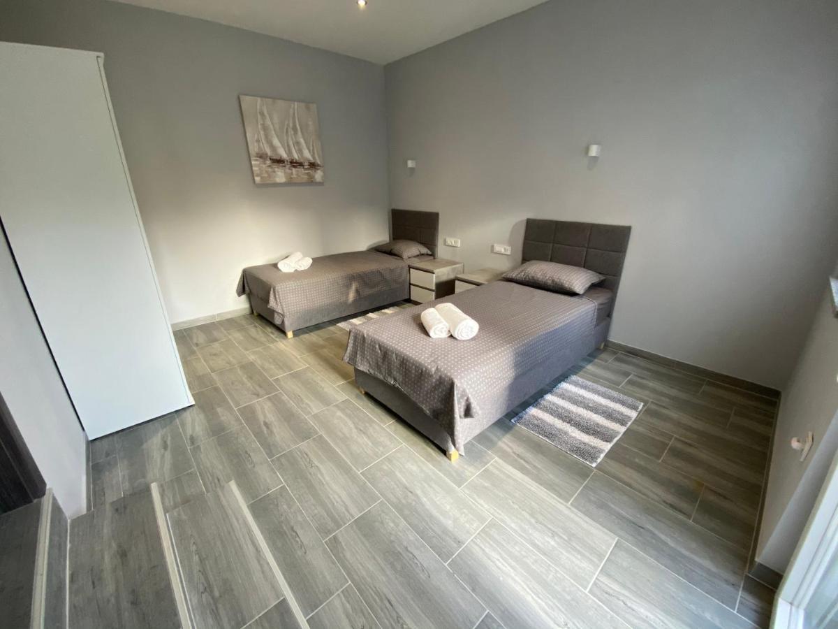 Villa Maleo เมดูลิน ภายนอก รูปภาพ