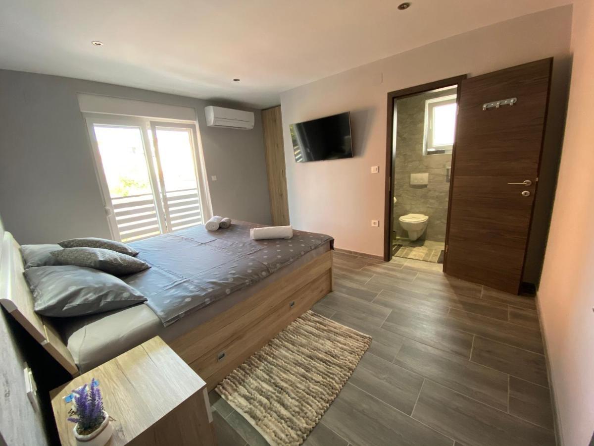 Villa Maleo เมดูลิน ภายนอก รูปภาพ